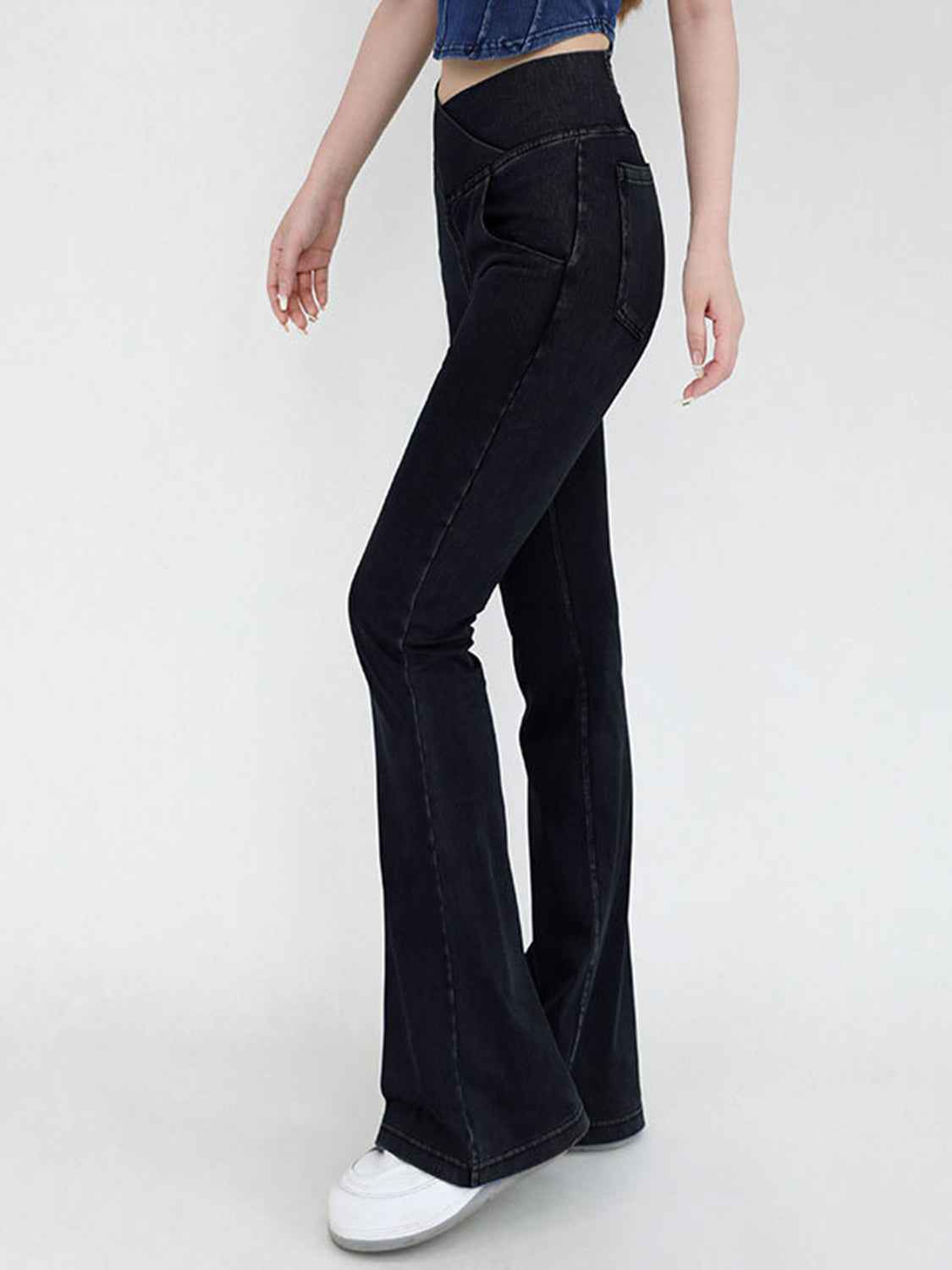 Wide Waistband Bootcut Jeans with Pockets – Comfort and Style Combined