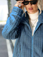 Zip-Up Collared Jacket for Ultimate Style and Versatile Comfort